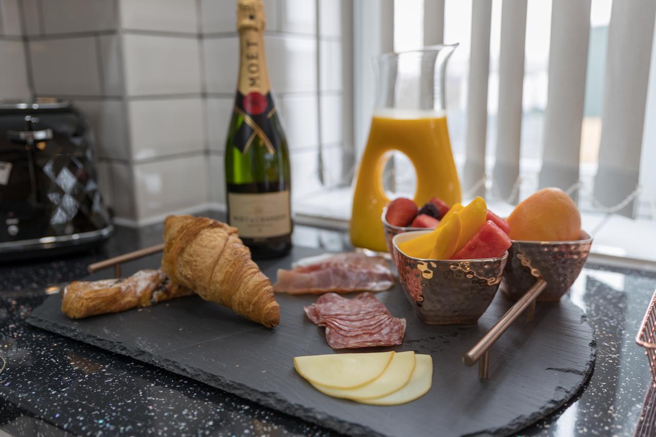 London Heathrow Serviced Apartments Άσφορντ Εξωτερικό φωτογραφία